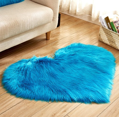 Heart‑Shaped Fluffy Floor Rug