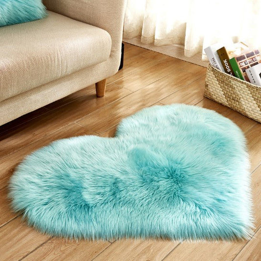 Heart‑Shaped Fluffy Floor Rug