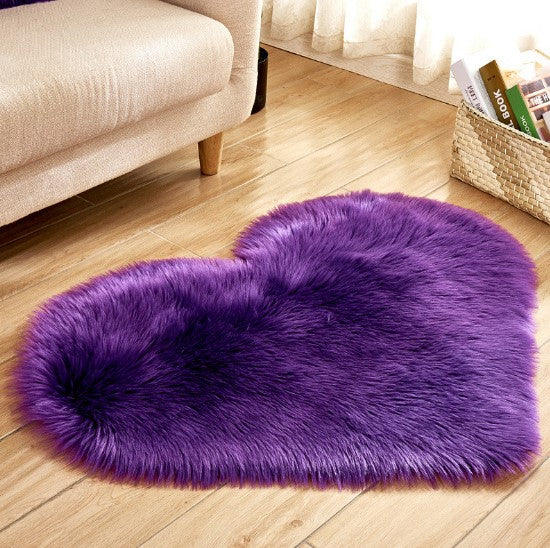 Heart‑Shaped Fluffy Floor Rug